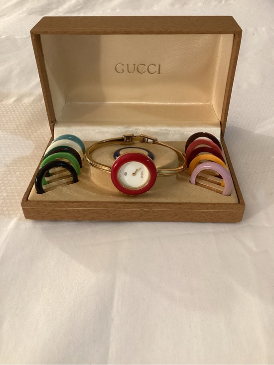 Gucci Accessories - GUCCI Change Bezel 1100L Quartz Watch